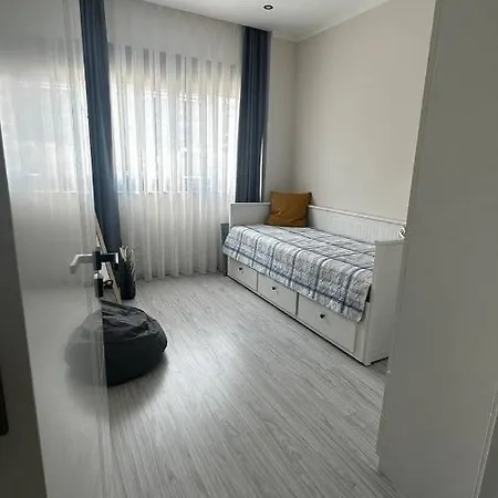 Cosy Flat, 150m To The Sea