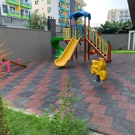 Lägenhet Cosy Flat, 150m To The Sea *