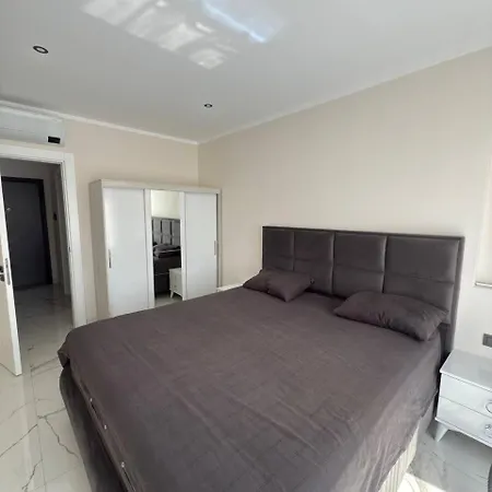 Lägenhet Cosy Flat, 150m To The Sea