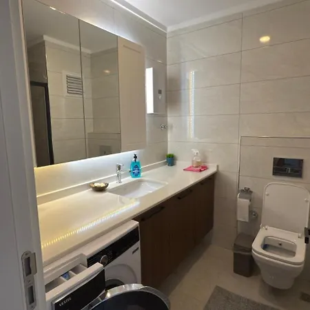 Lägenhet Cosy Flat, 150m To The Sea *